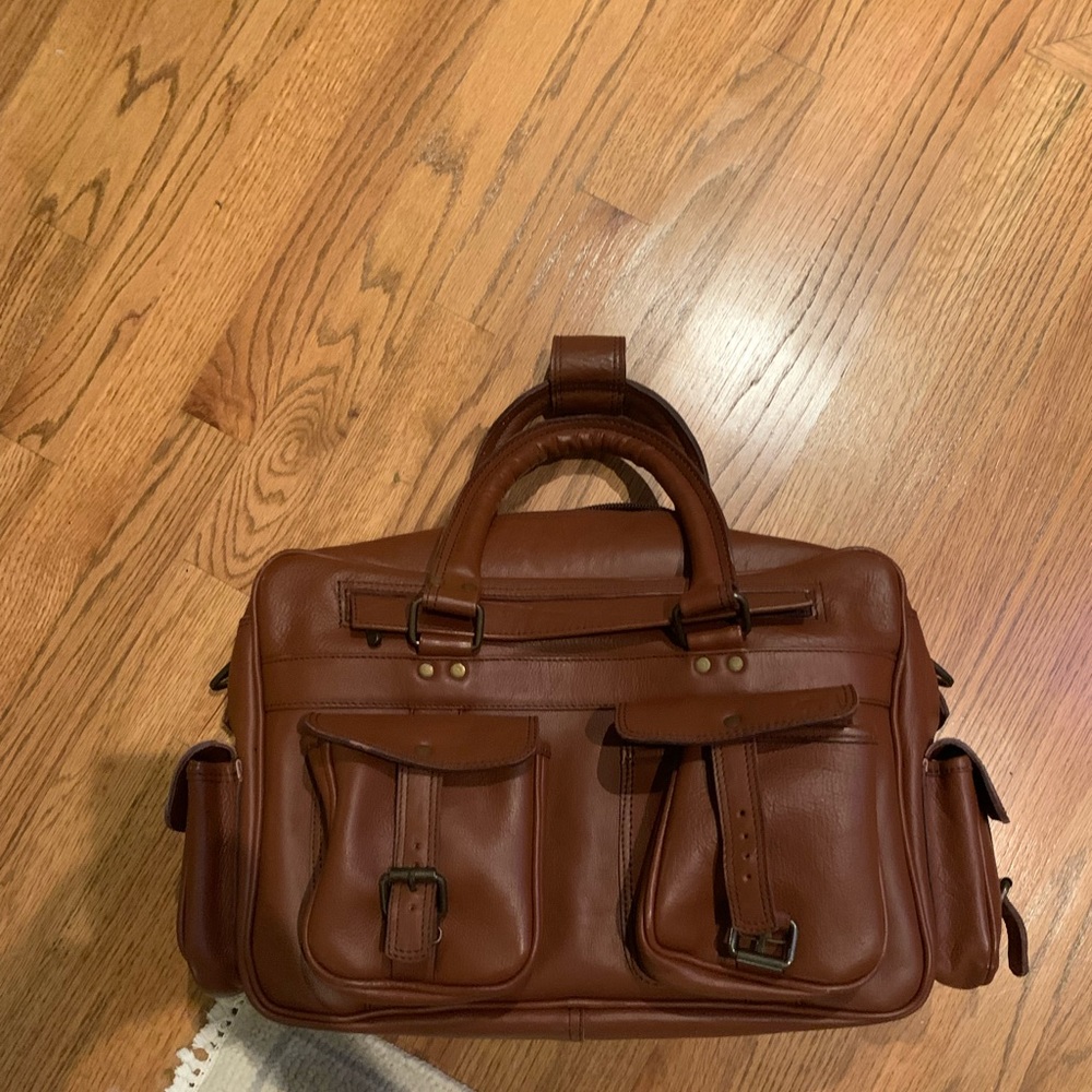 Buffalo Jackson Buffalo leather pilot bag.